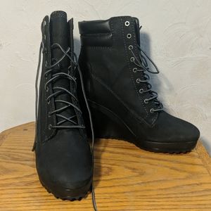 Timberland Black Wedge 4" Size 8